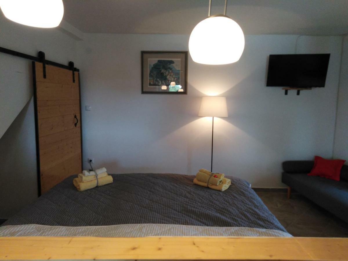 Studio Apartmani Sverko Punat Zewnętrze zdjęcie